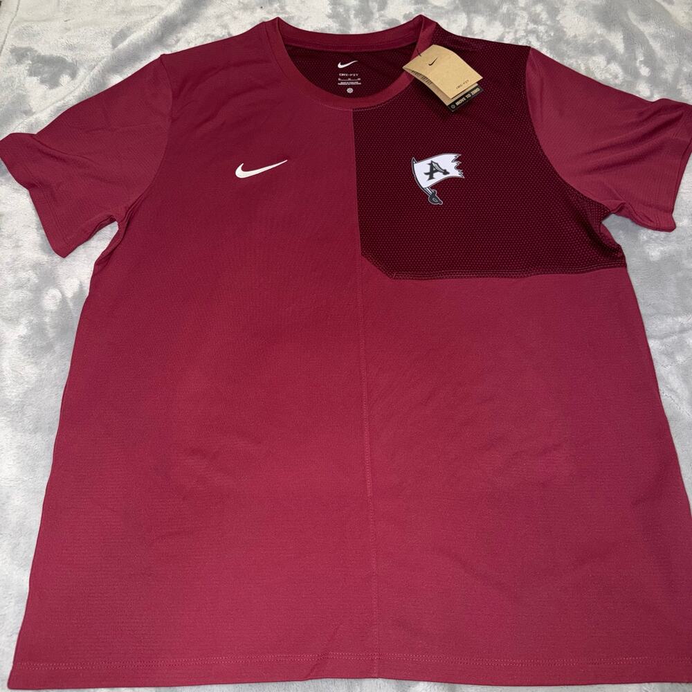 Nike Dri-Fit Maroon Performance T-Shirt Men’s XL A Flag Logo Soccer/Training